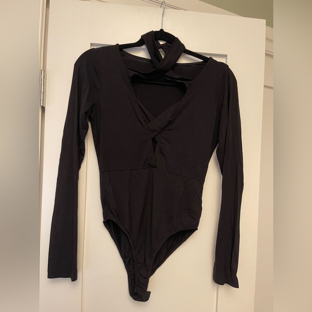 Fashion Nova Criss Cross Bodysuit